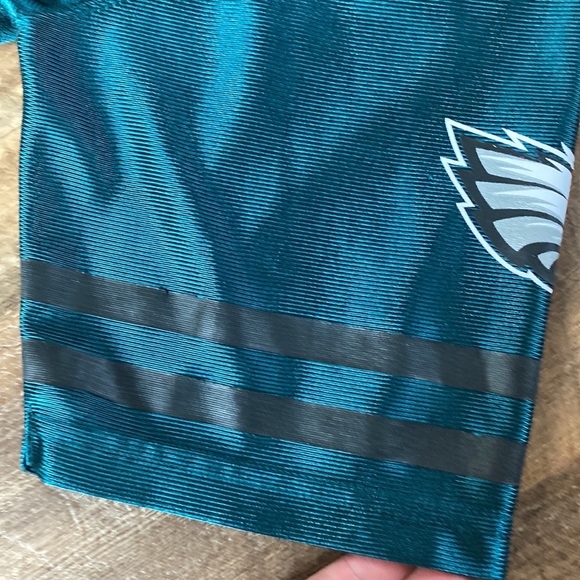 Eagles jersey 🦅 - Picture 6 of 9